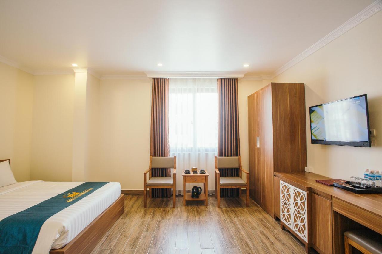 White Crown Hotel Ha Long Buitenkant foto