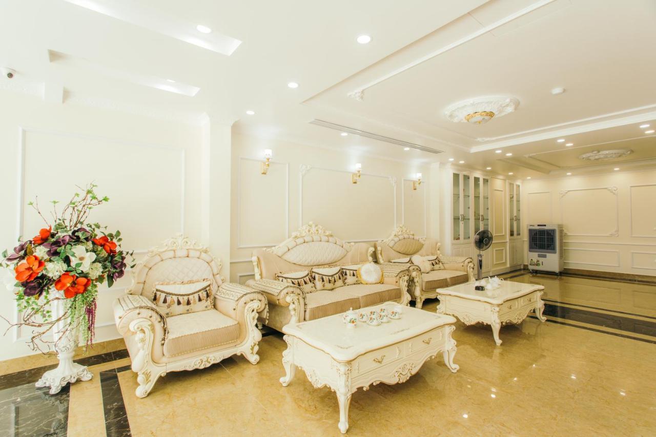 White Crown Hotel Ha Long Buitenkant foto